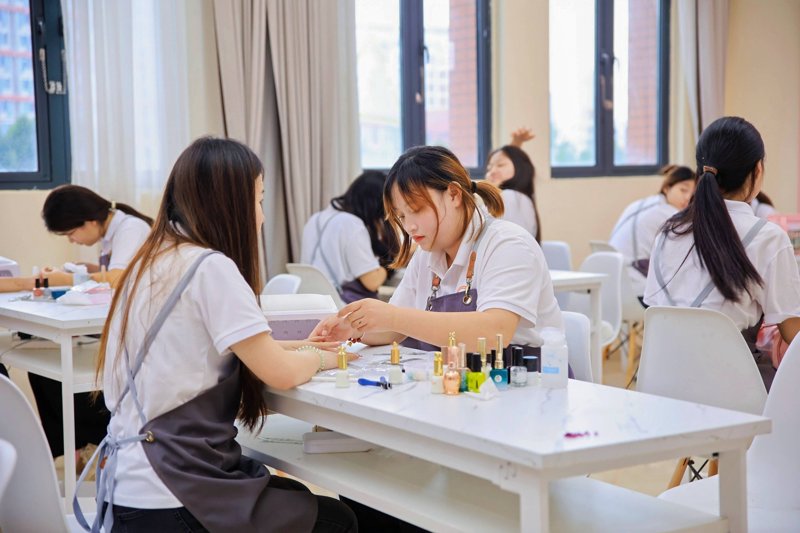 合肥美妆选购指南：如何挑选适合自己的化妆品？